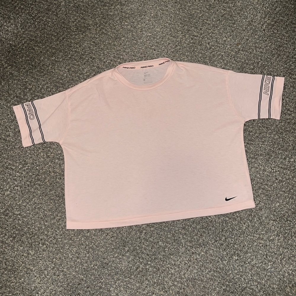 Nike pro crop top. Small